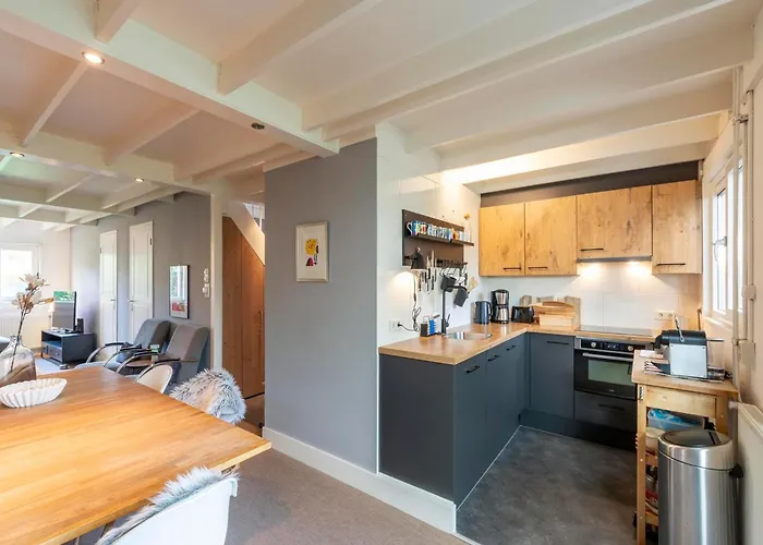 Family Sint Maartenszee Near Сasa de vacaciones